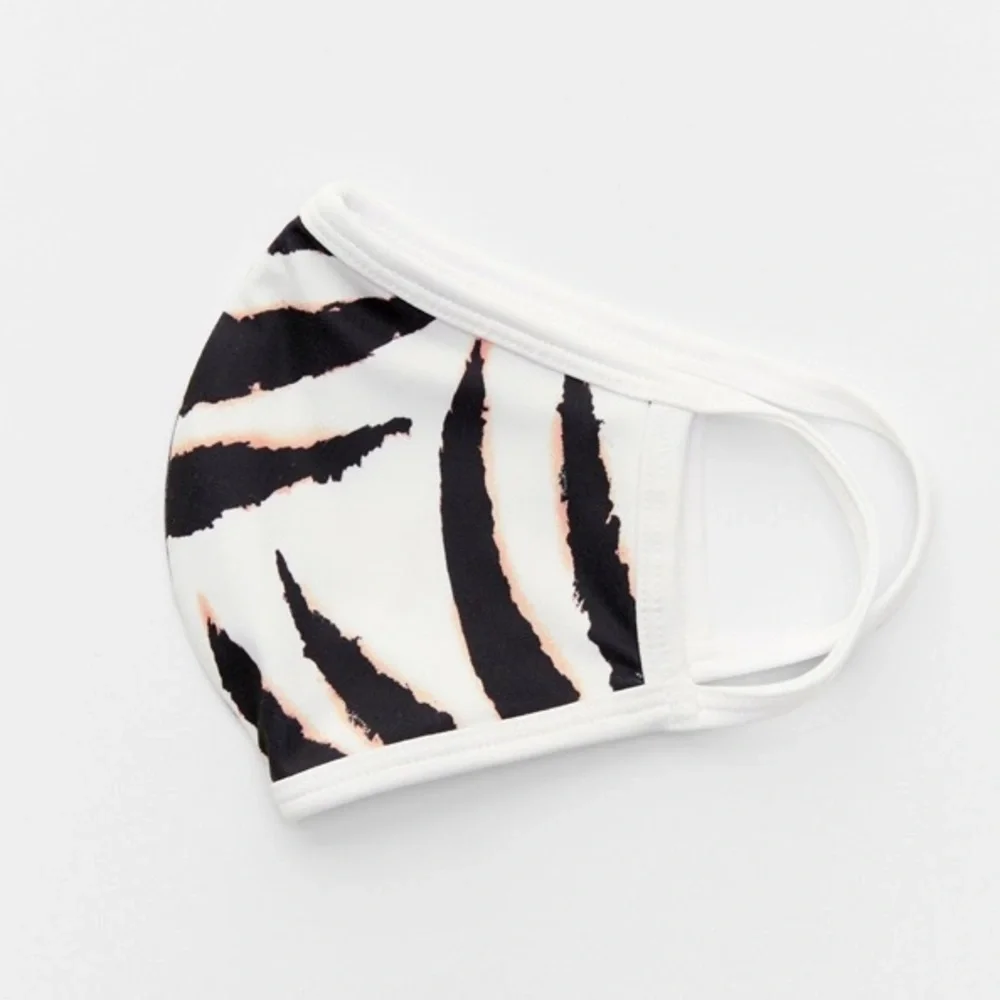 Fabletics Face Mask